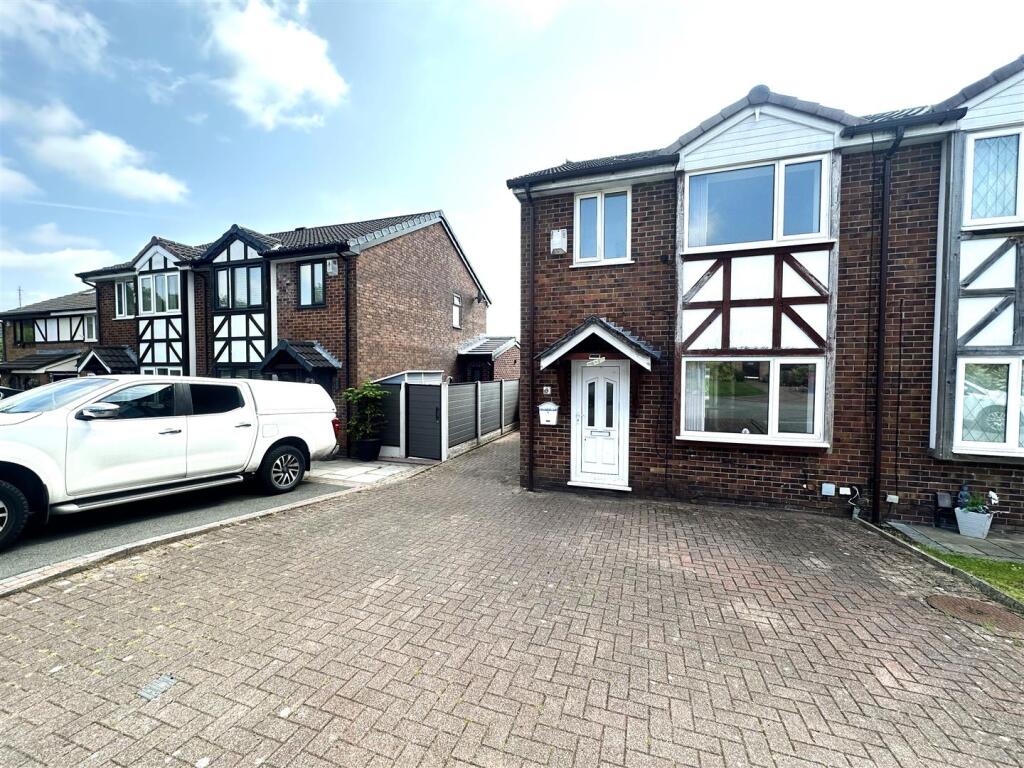 3 bedroom semi-detached house