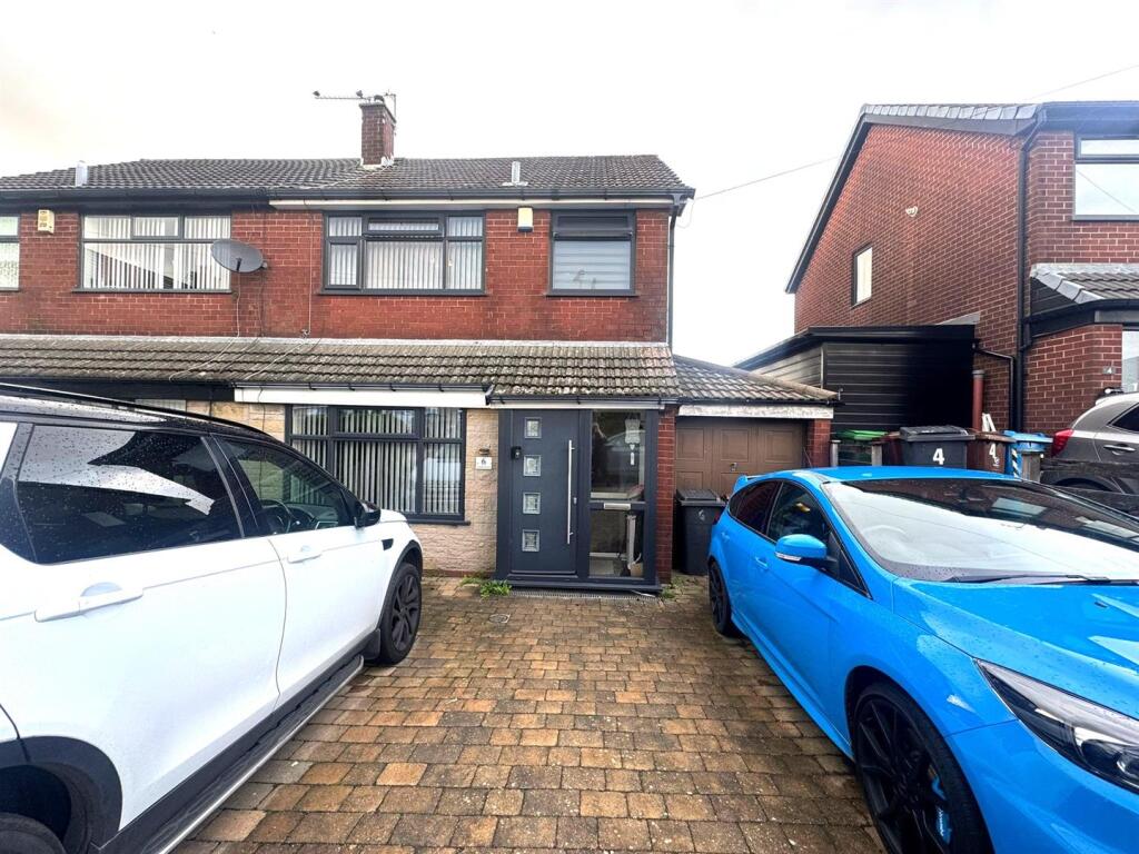 Main image of property: Longden Avenue, Oldham