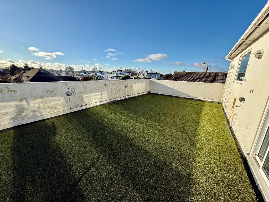 Additional property image - West Park Lane, Worthing, West Sussex, BN12