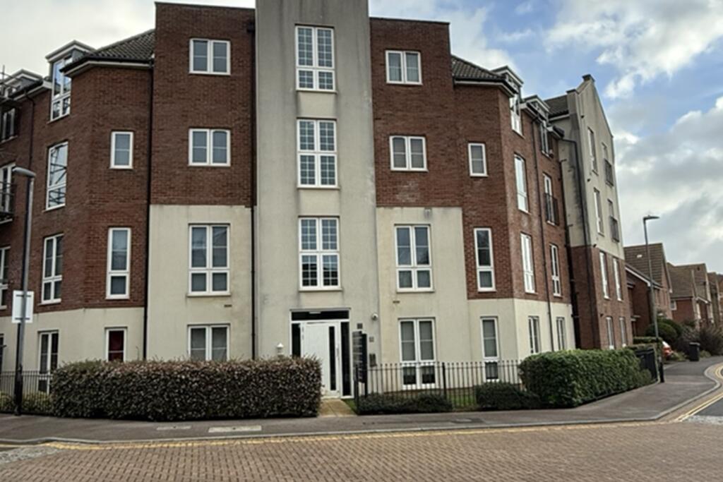 Main image of property: Stephenson Court , 19 Cambrian Way, Worthing, West Sussex, BN13 1FP