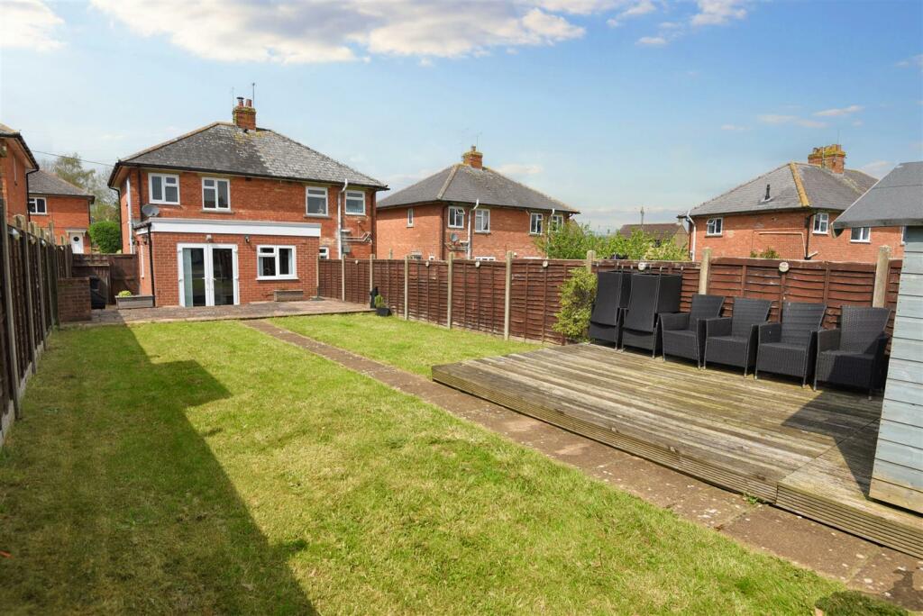 2 bedroom semidetached house for sale in Manor Road, Milborne Port