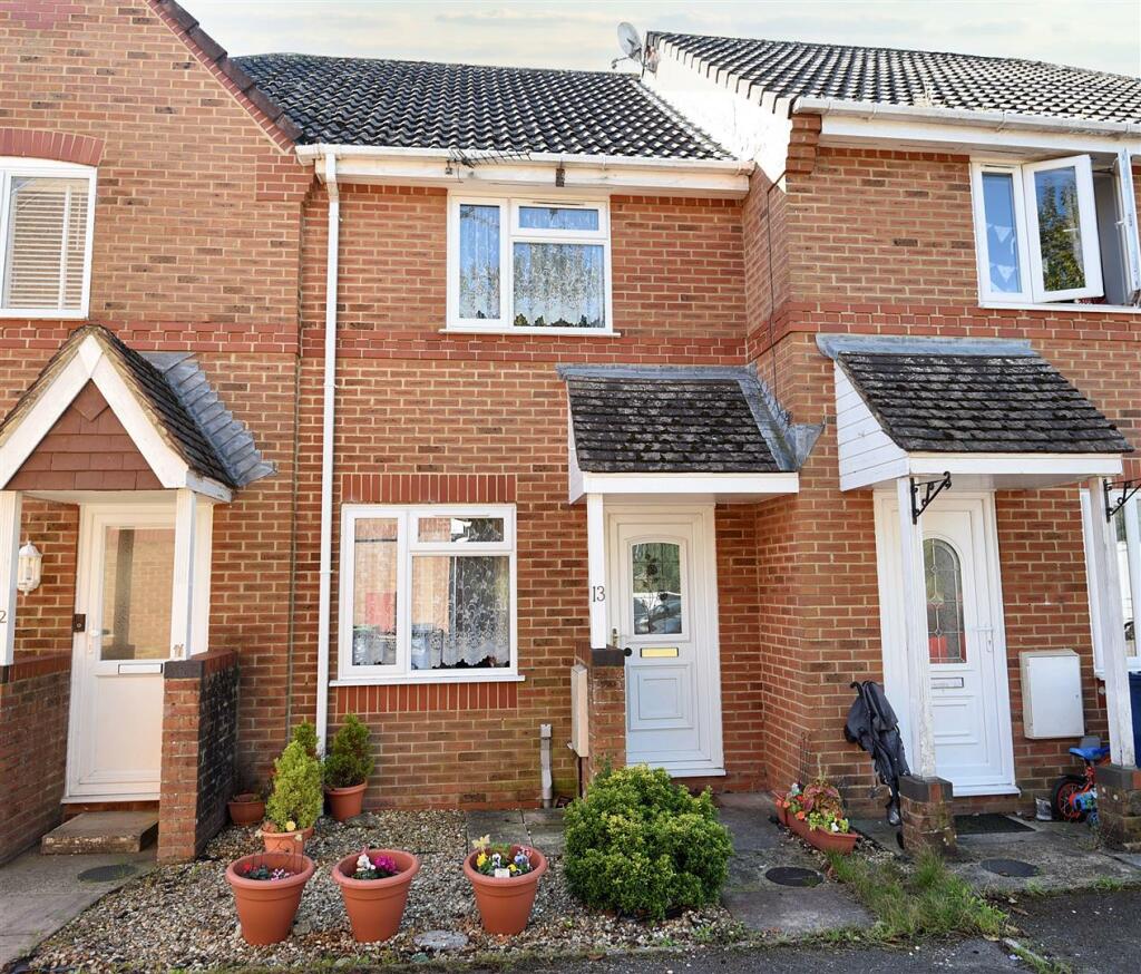 Main image of property: Horsefields, Gillingham