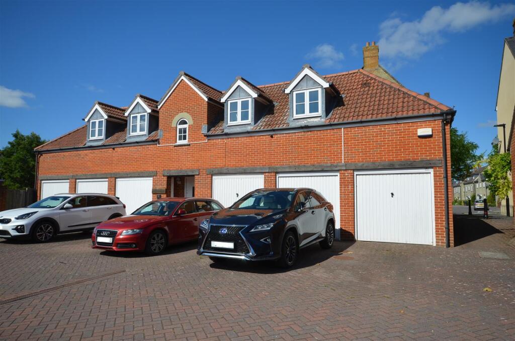 Main image of property: Summer Oaks, Motcombe, Shaftesbury
