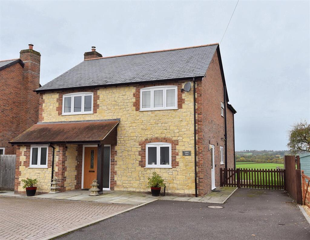 Main image of property: Hunger Hill, East Stour