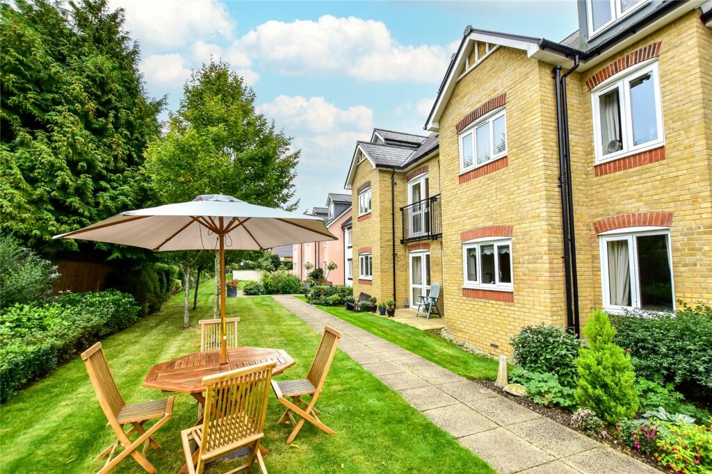 1 bedroom retirement property for sale in Sheldon Lodge, High Street, Berkhamsted, Hertfordshire