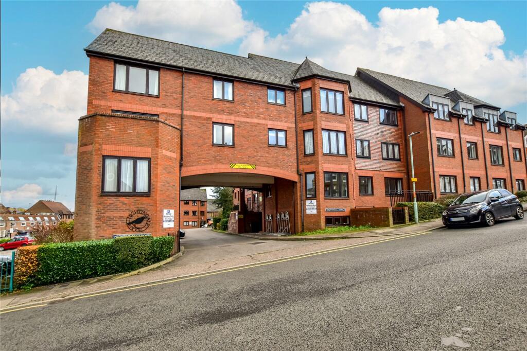 2 bedroom retirement property for sale in Cowper Road, Berkhamsted, Hertfordshire, HP4