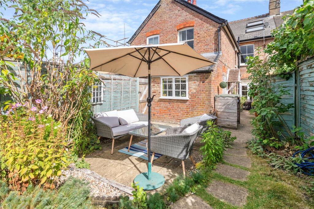 Main image of property: Bellingdon Road, Chesham, Buckinghamshire, HP5