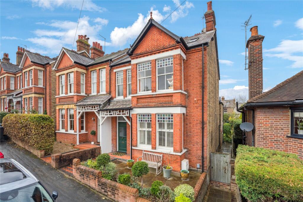 Main image of property: Park View Road, Berkhamsted, Hertfordshire, HP4