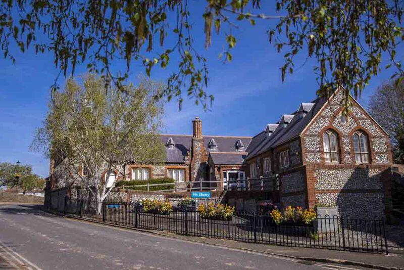 Additional property image - 15 Rochdale Way, Littlehampton