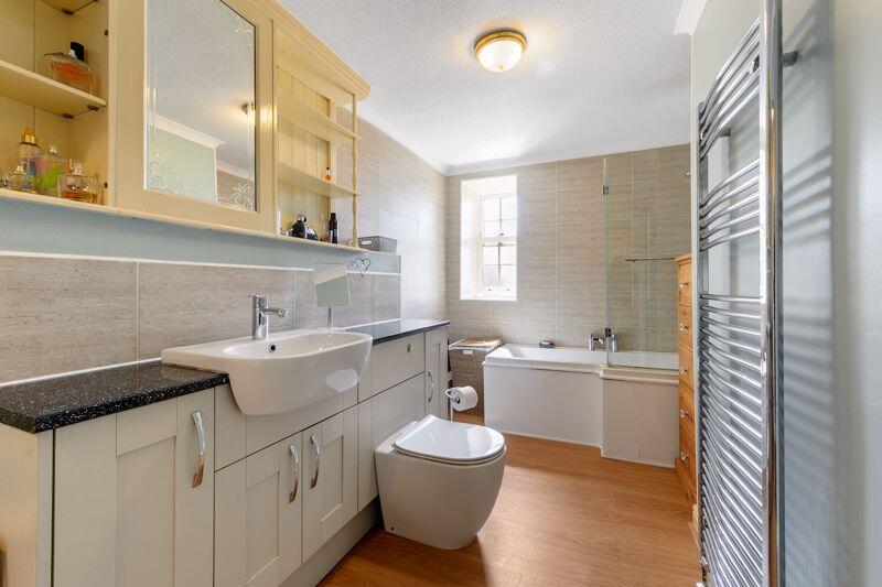 Additional property image - Lower Lane, Cleckheaton