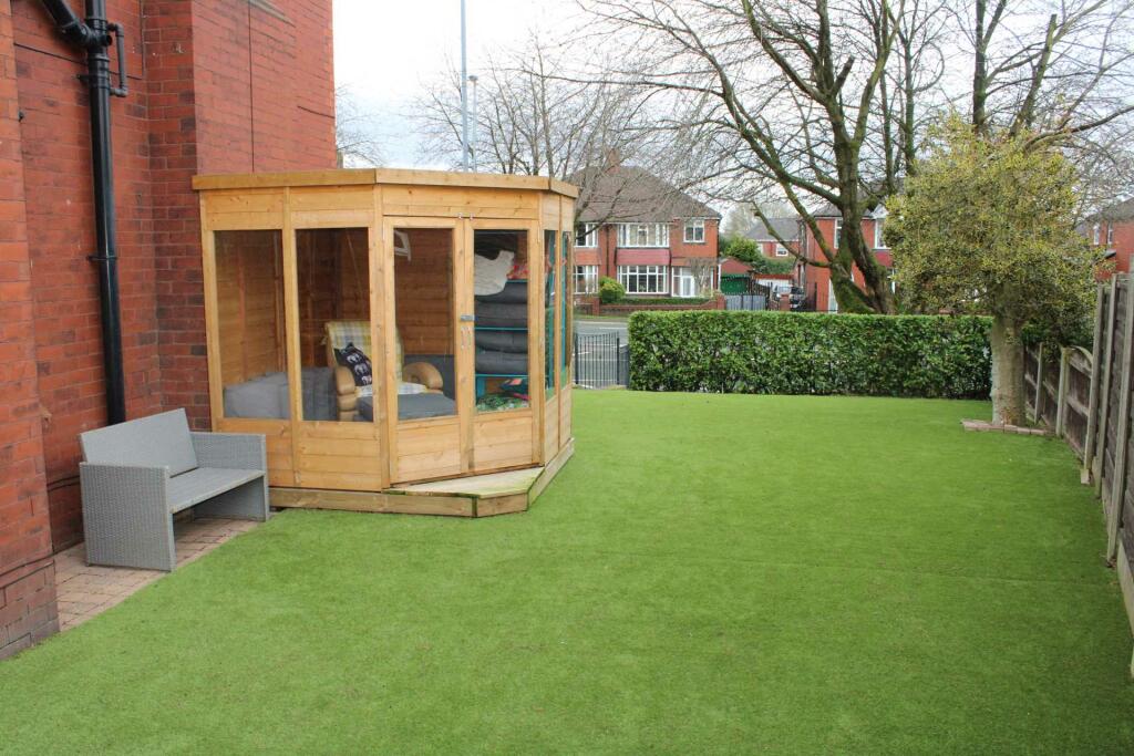 4 bedroom detached house for sale in Burnley Lane, Chadderton, OL1