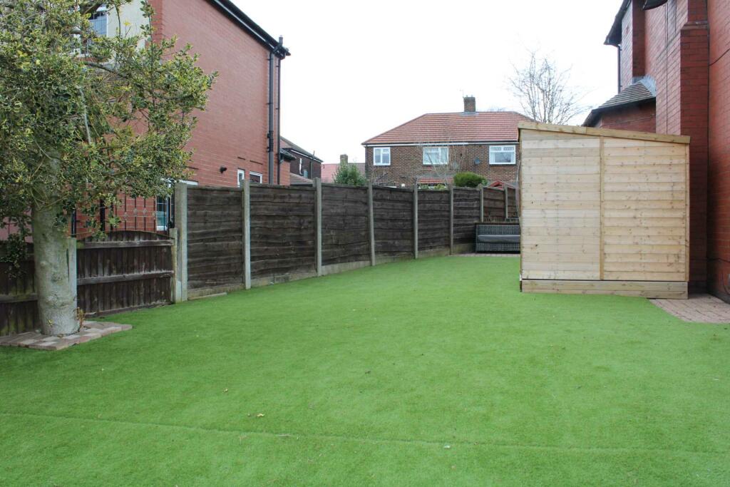 4 bedroom detached house for sale in Burnley Lane, Chadderton, OL1