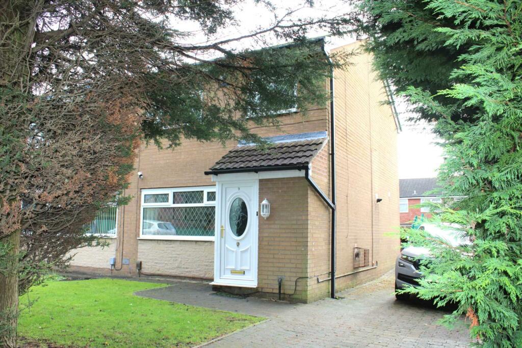 3 bedroom semidetached house for sale in 9 Brook Street, Chadderton