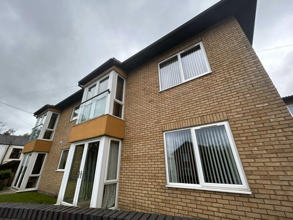 Main image of property: Apartment 5, Sienna Court, Oldham, OL9 0QE