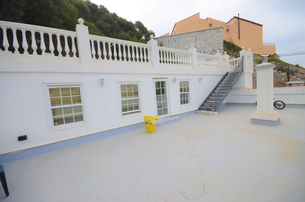 5 bedroom house for sale in South District, Gibraltar