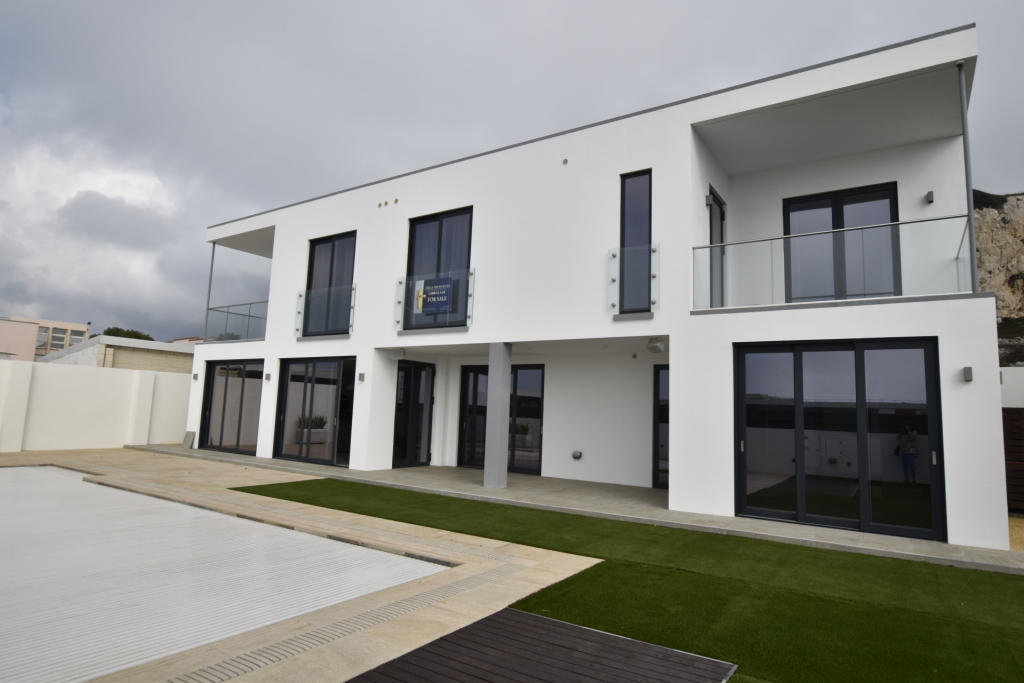 5 bedroom house for sale in South District, Gibraltar