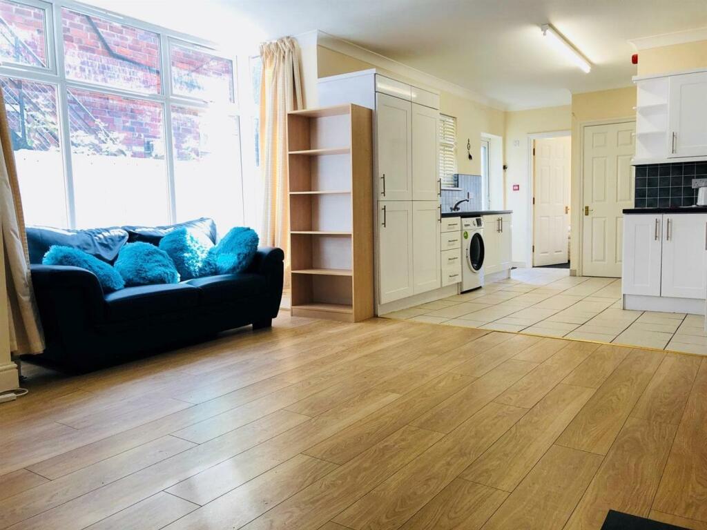 1 bedroom flat for rent in Ash Grove, Hull, HU5