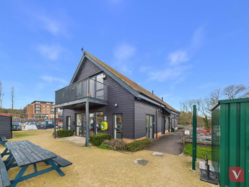 Main image of property: Campbell Wharf Marina, Frobisher Gate