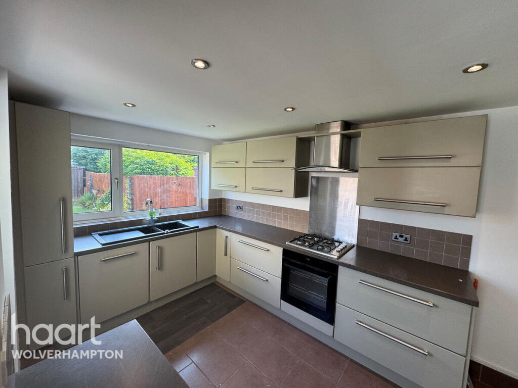 Main image of property: Castlecroft Road, WOLVERHAMPTON