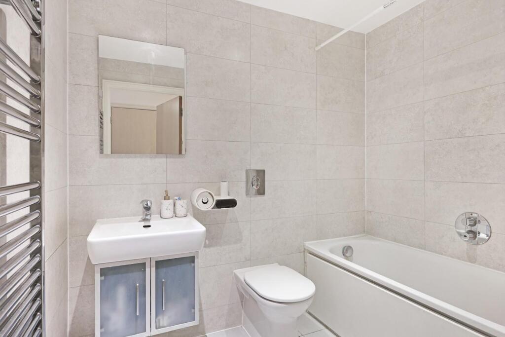 Main image of property: Western Gateway, London