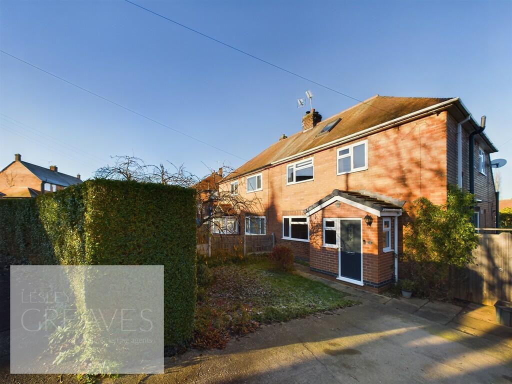 4 bedroom semidetached house for sale in Cromwell Crescent, Lambley