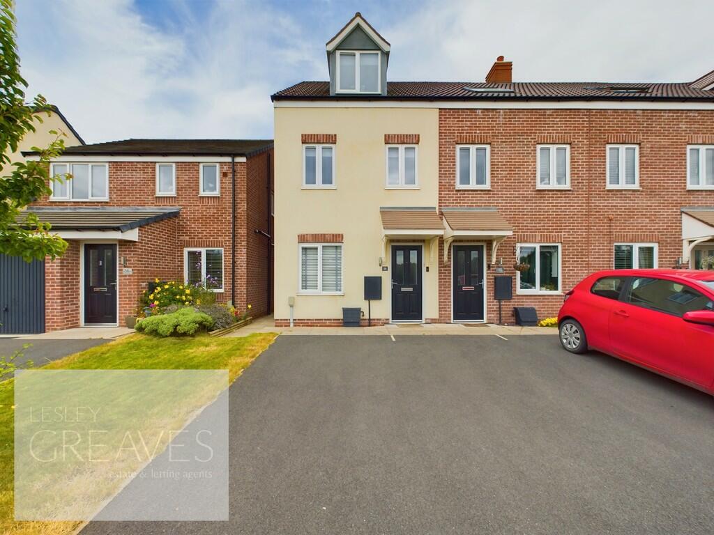 3 bedroom end of terrace house for sale in Brambling Road, Burton Joyce, Nottingham, NG14