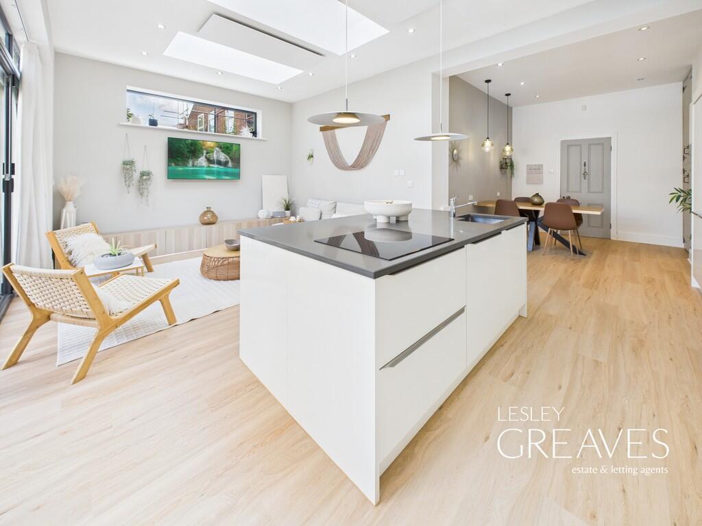 Main image of property: Tennyson Avenue, Gedling, Nottingham