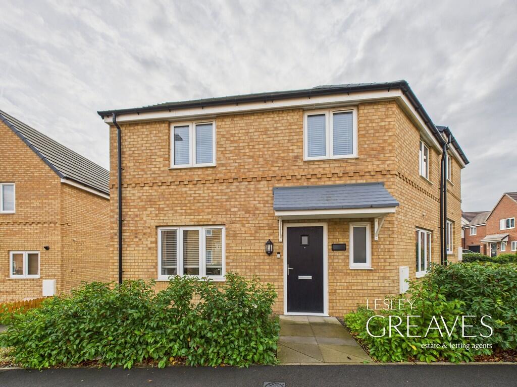 Main image of property: Horwood Drive, Gedling, Nottinghamshire