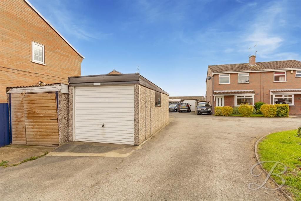 3 bedroom semidetached house for sale in Morven Terrace, Warsop