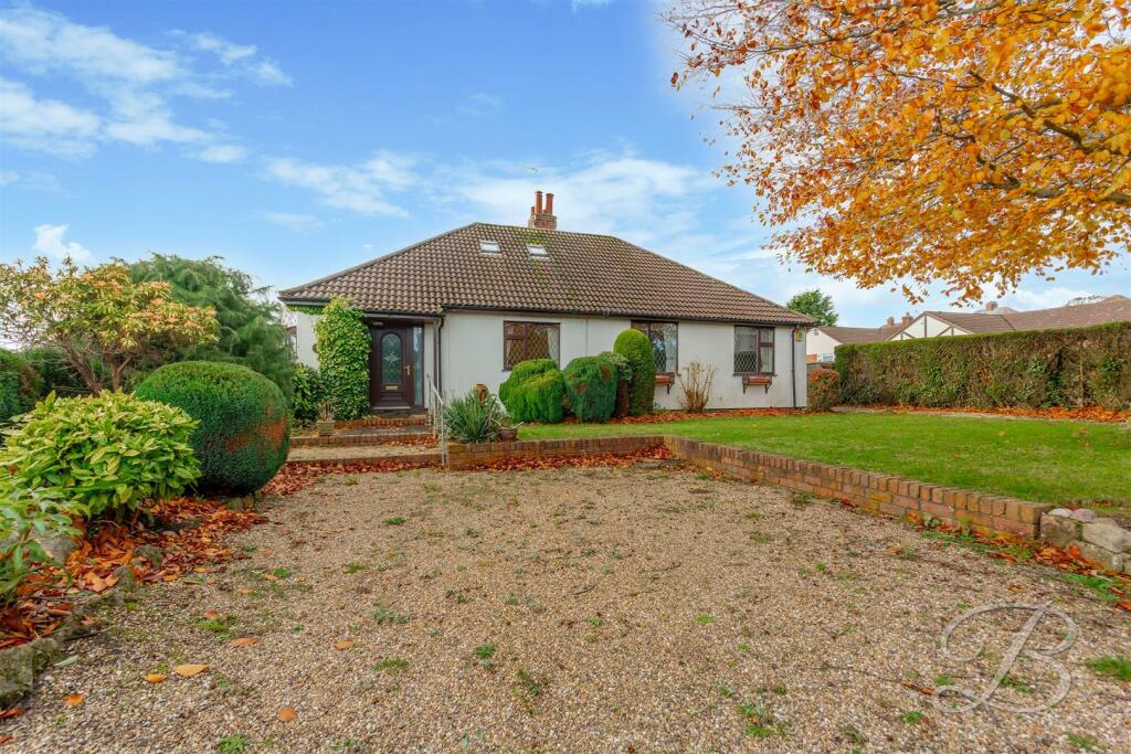 4 bedroom detached bungalow for sale in Lichfield Lane, Mansfield, NG18
