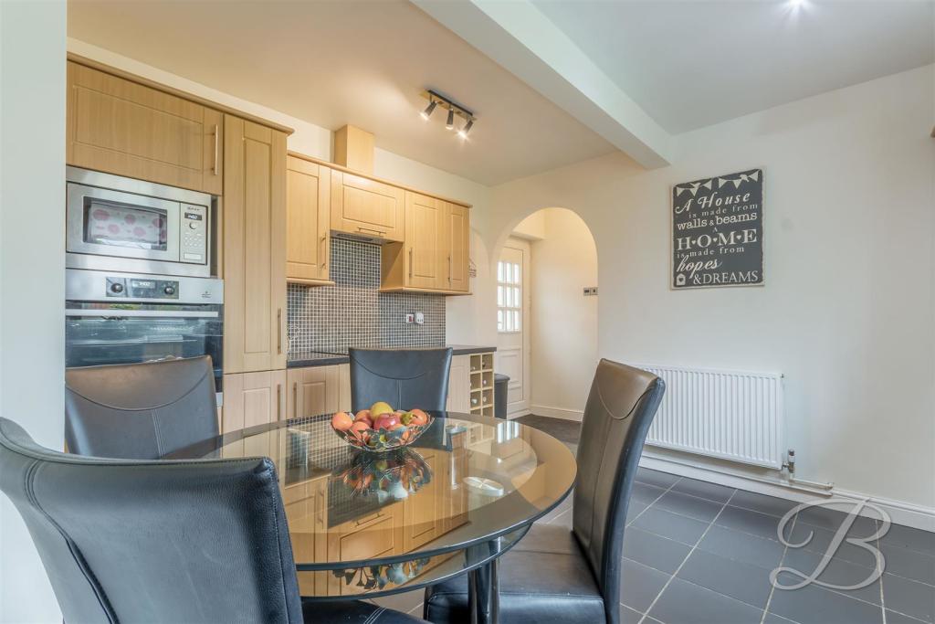 3 bedroom semidetached house for sale in Oxcroft Lane, Bolsover