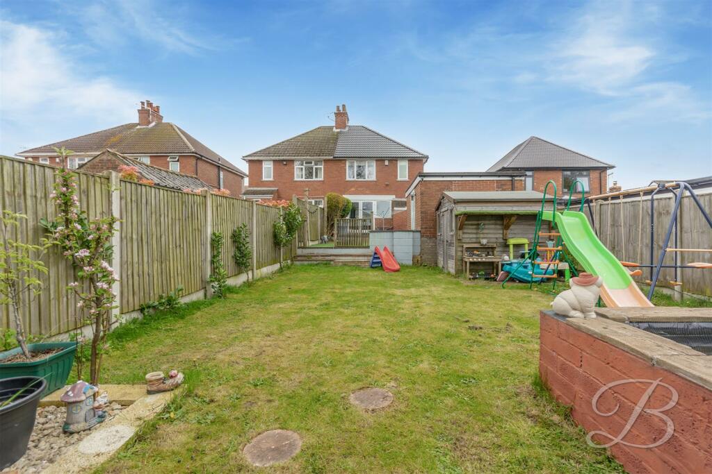 3 bedroom semidetached house for sale in Brick Kiln Lane, Mansfield, NG18