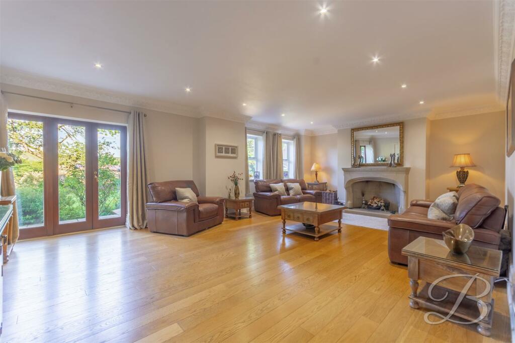 5 bedroom detached house for sale in Green Lane, Walesby, Newark, NG22