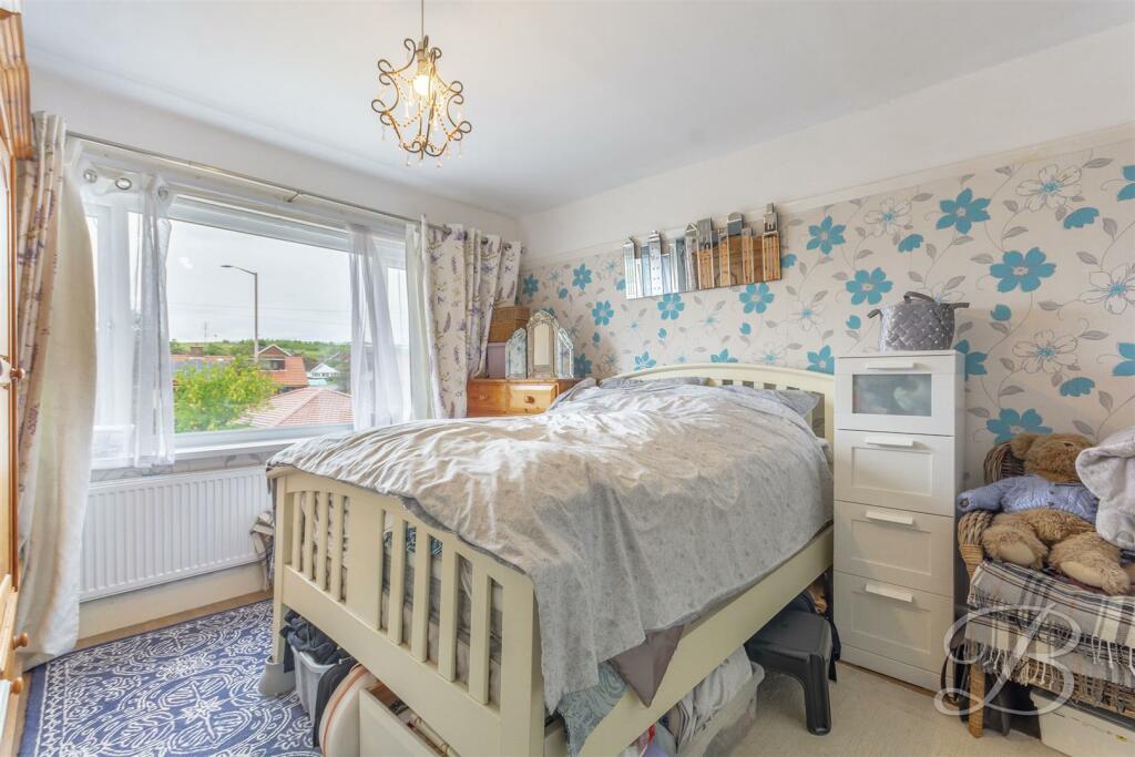 3 bedroom detached house for sale in Netherfield Lane, Church Warsop