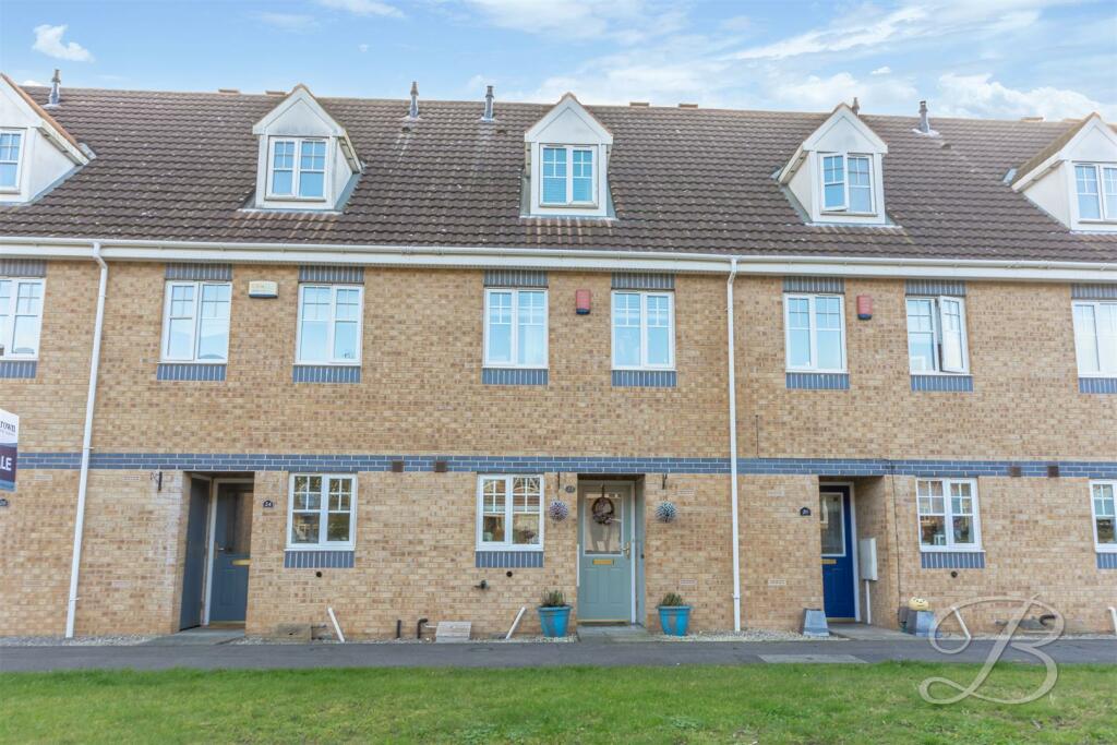 3 bedroom terraced house for sale in Kings Walk, Mansfield, NG18