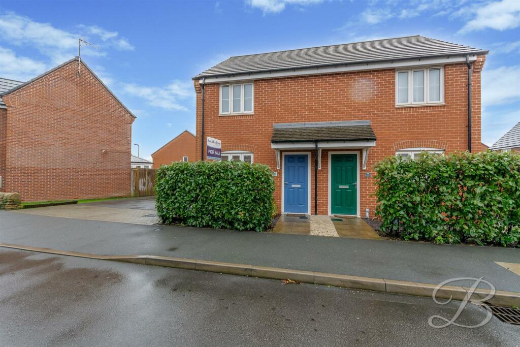 2 bedroom semidetached house for sale in Mill Farm Drive, Tibshelf