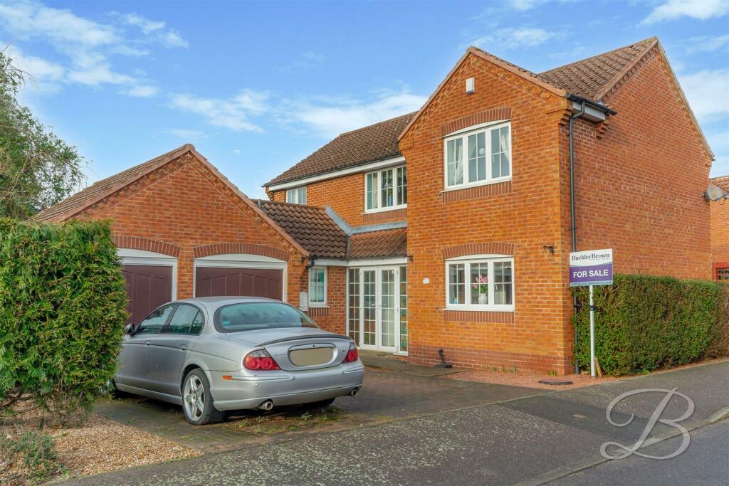 4 bedroom detached house for sale in Milner Fields, Wellow, Newark, NG22
