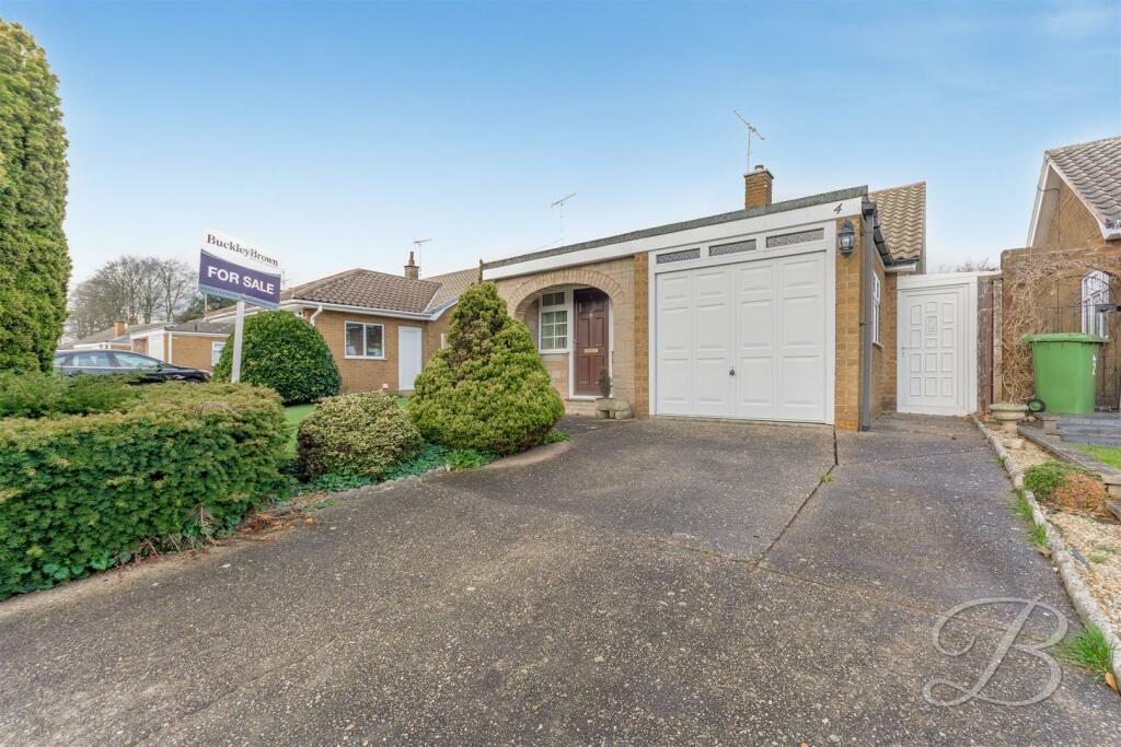 2 bedroom detached bungalow for sale in Hallifax Avenue, Church Warsop