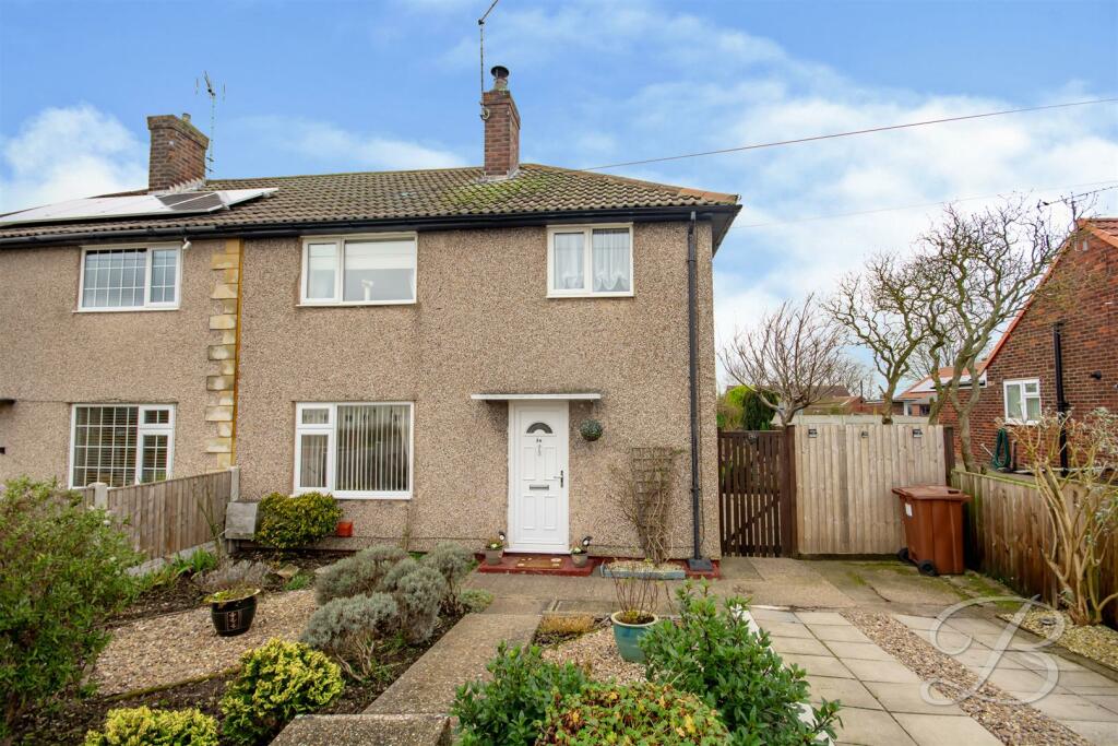 3 bedroom semidetached house for sale in The Crescent, Bilsthorpe