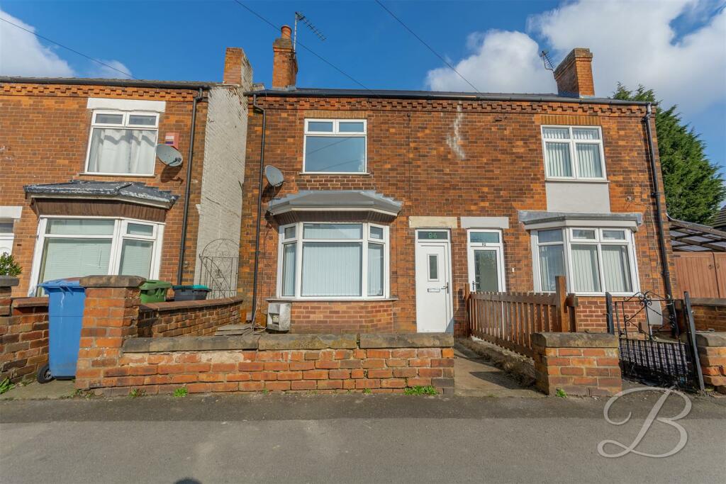3 bedroom semidetached house for sale in Chesterfield Road North