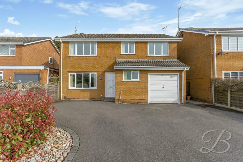 4 bedroom detached house for sale in Quarry Road, Ravenshead