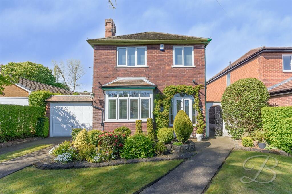 3 bedroom detached house for sale in Rufford Road, Edwinstowe, Mansfield, NG21