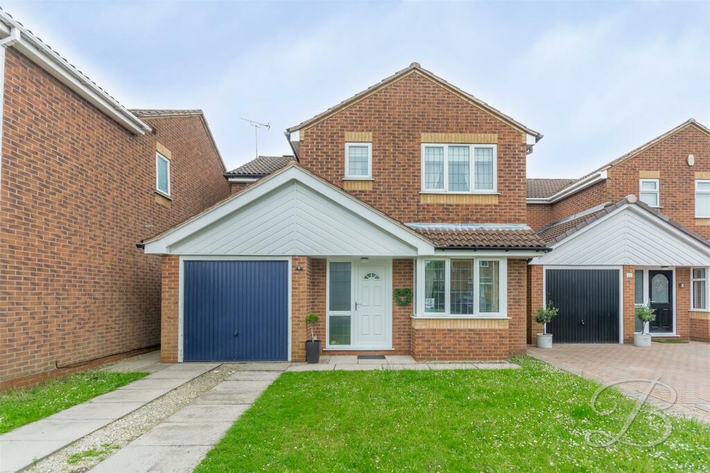 4 bedroom detached house for sale in Teal Close, Shirebrook, Mansfield
