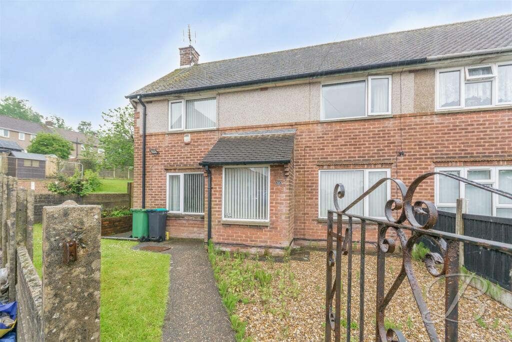 3 bedroom semidetached house for sale in Langford Road, Mansfield, NG19