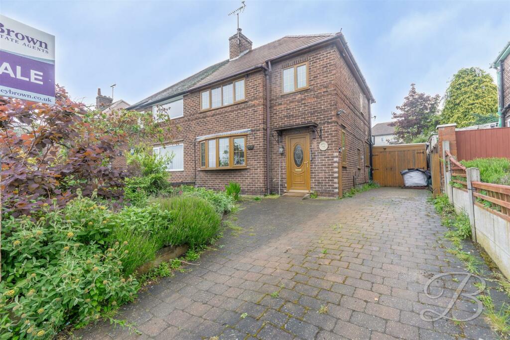 3 bedroom semidetached house for sale in Street, Warsop