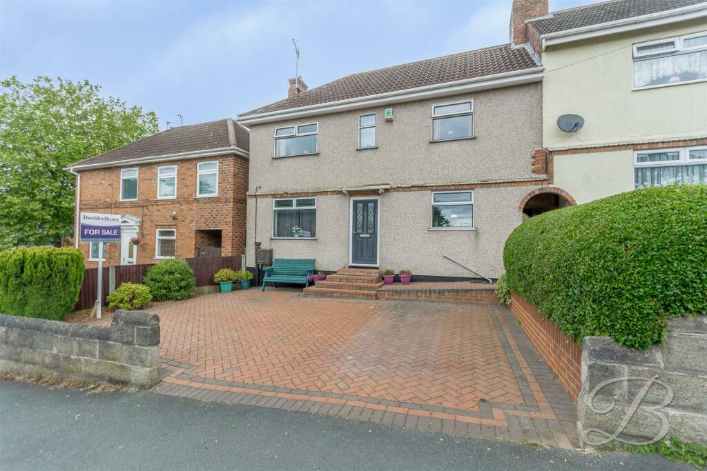 3 bedroom end of terrace house for sale in Haywood Avenue, Blidworth
