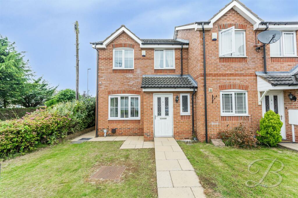 3 bedroom semidetached house for sale in Woodbank Close, Bilsthorpe, Newark, NG22