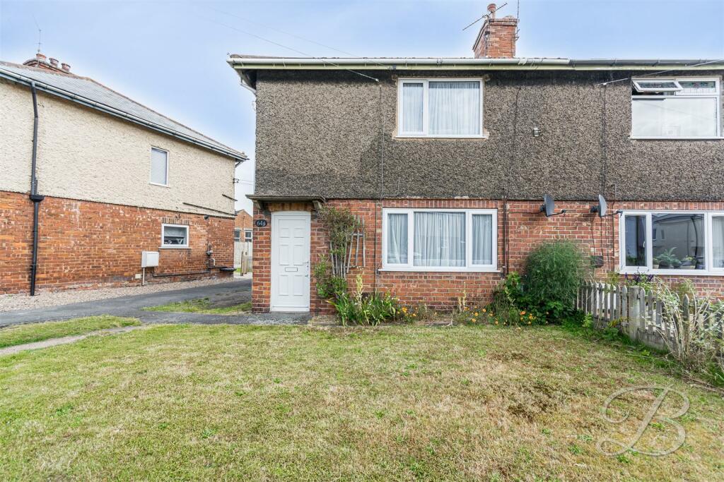 3 bedroom semidetached house for sale in Church Street, Bilsthorpe
