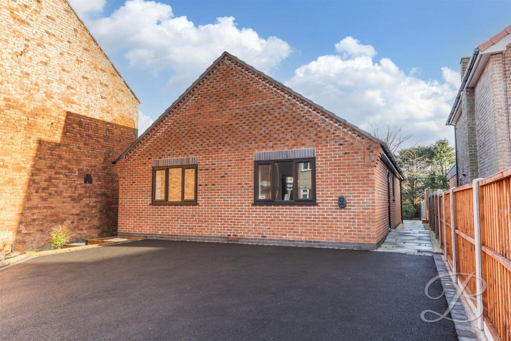 Main image of property: Wood Street, Alfreton