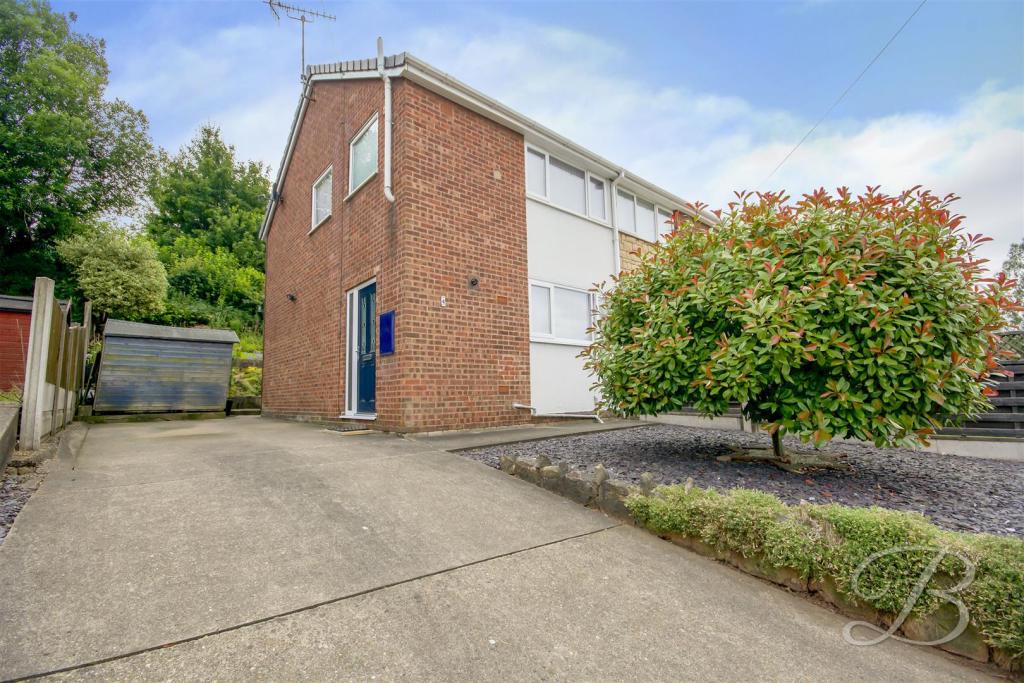 2 bedroom semidetached house for sale in New Mill Lane, Mansfield